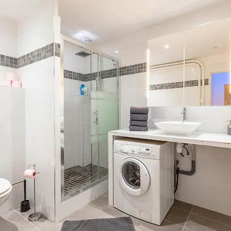Victor Hugo Flat Paris