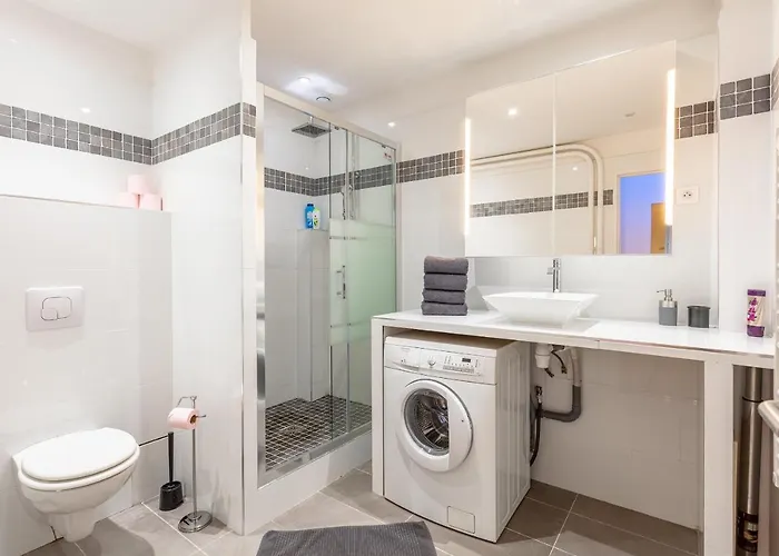 Victor Hugo Flat Paris